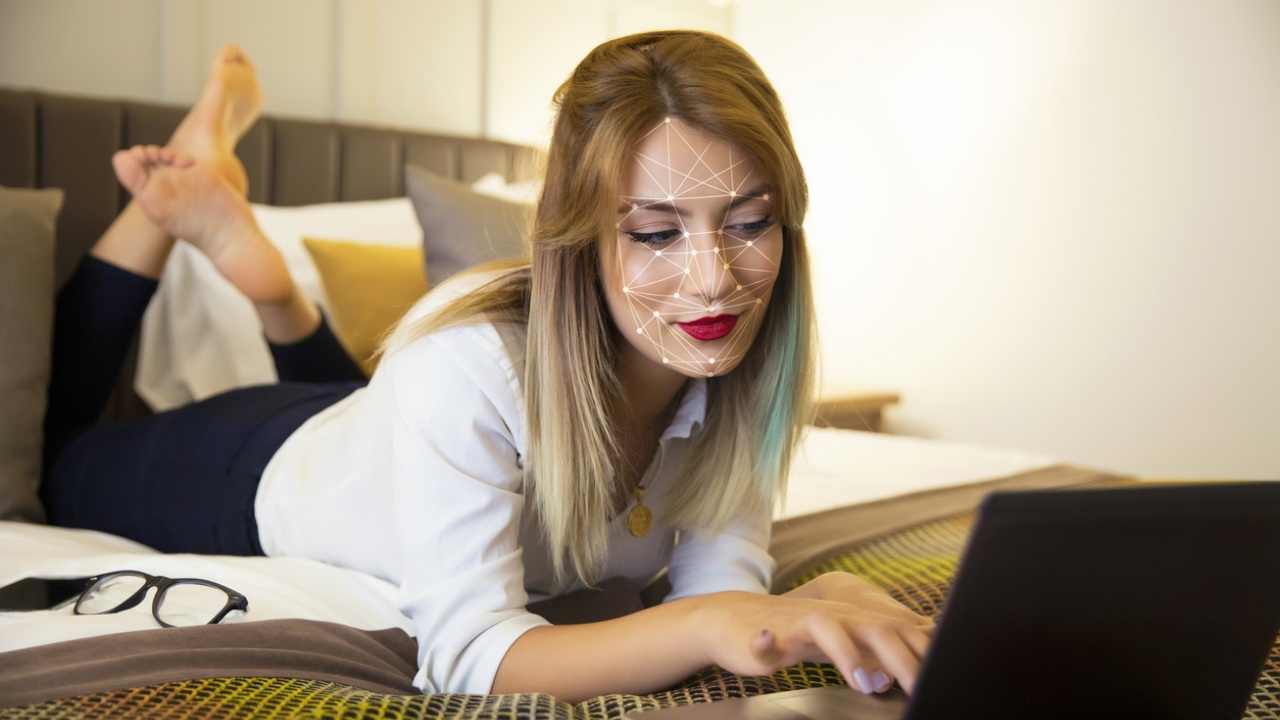 Сверка лиц без биометрии (face verification)